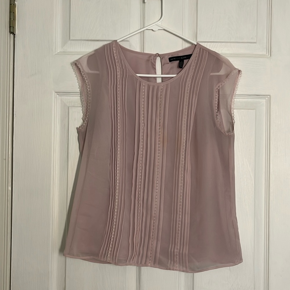 Sleeveless pale, pink lace front blouse